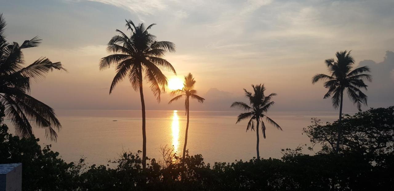 Wow Inn Keyodhoo Keyodhoo  エクステリア 写真